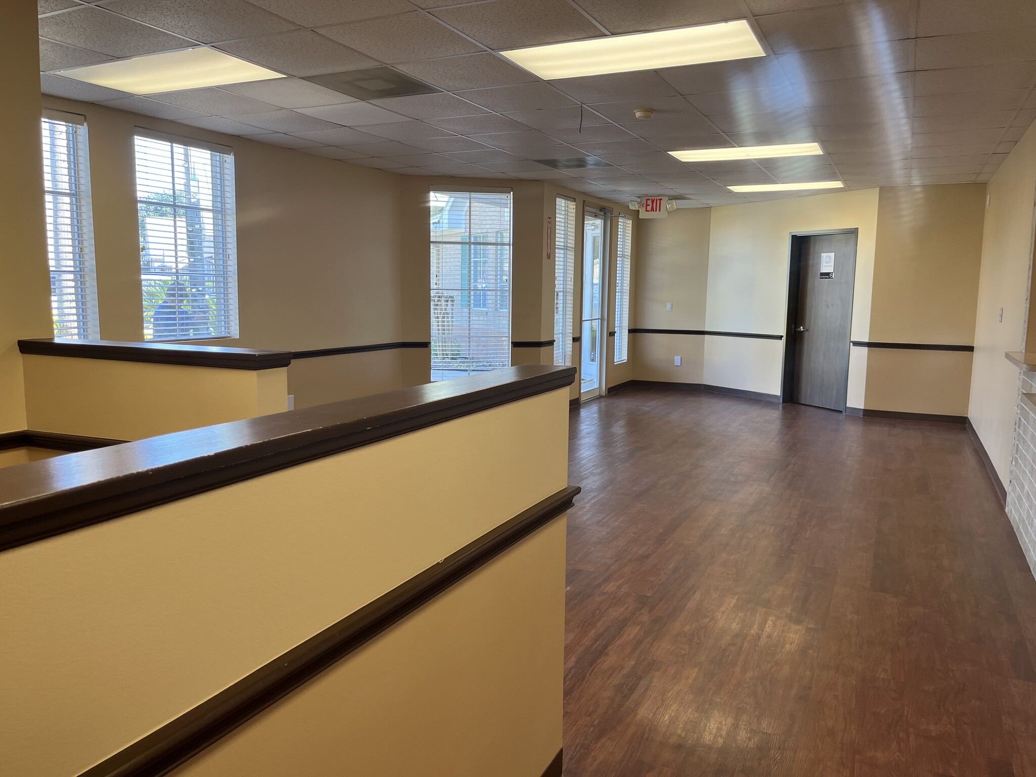 201 Enterprise Ave, League City, TX for lease Interior Photo- Image 1 of 17