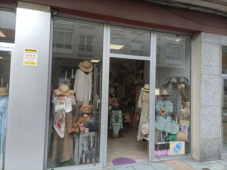 Retail in Miño for sale - Building Photo - Image 2 of 9