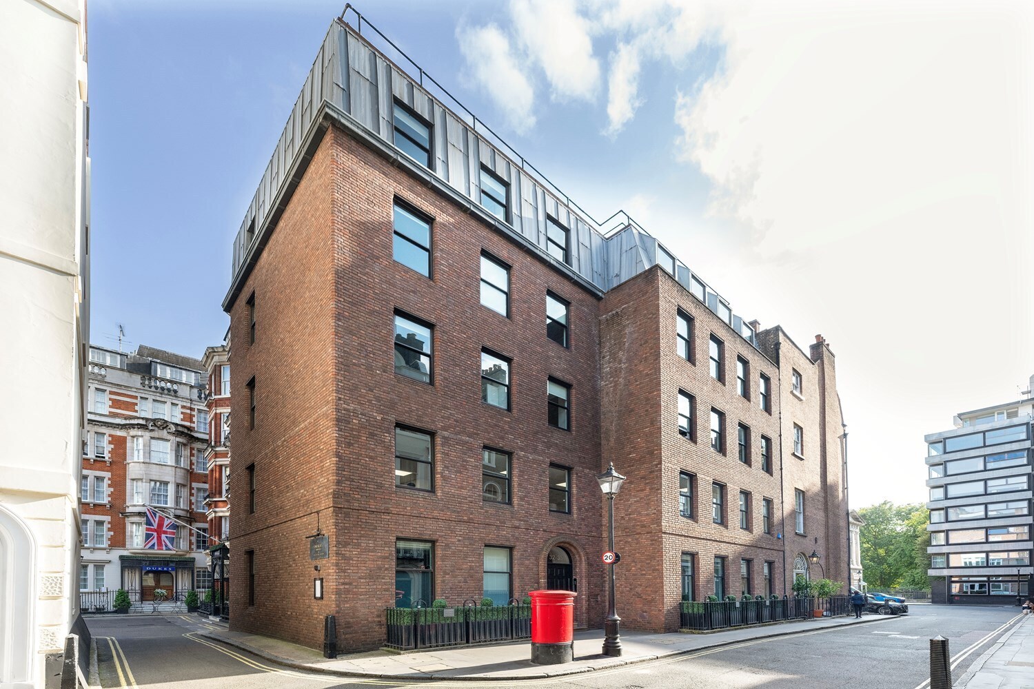 32-33 St James's Pl, London for sale Building Photo- Image 1 of 1