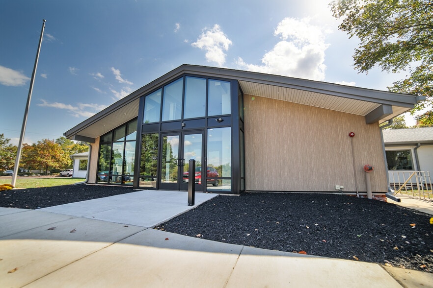 1001-1019 S Broad St, Lansdale, PA for lease - Building Photo - Image 1 of 7