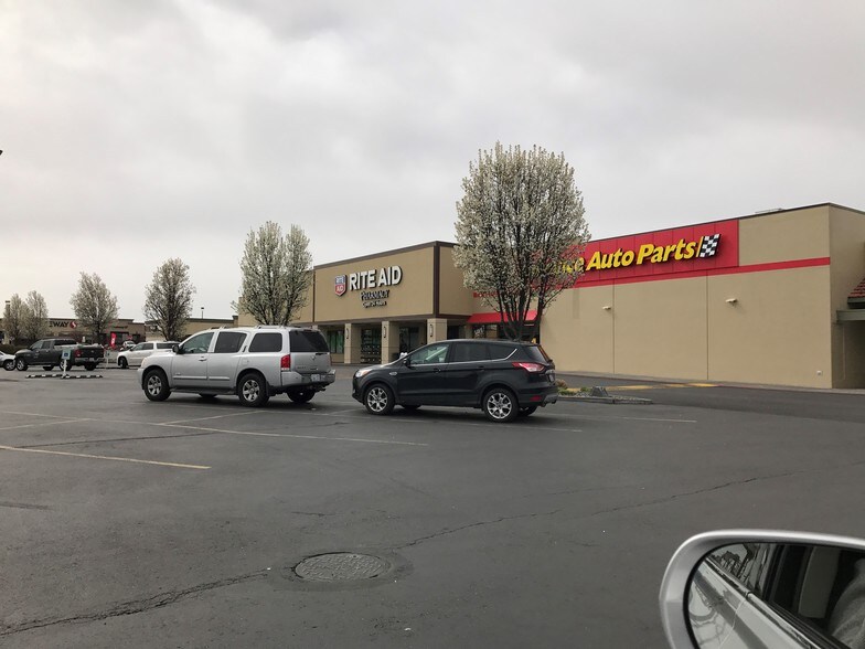 103-151 N Ely St, Kennewick, WA for sale - Building Photo - Image 1 of 1