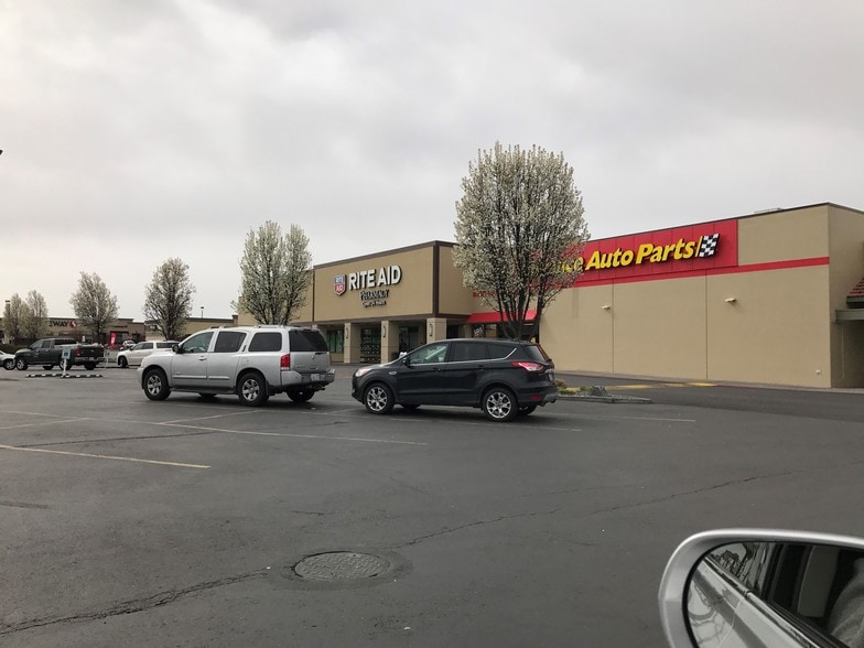 103-151 N Ely St, Kennewick, WA for sale - Primary Photo - Image 1 of 1