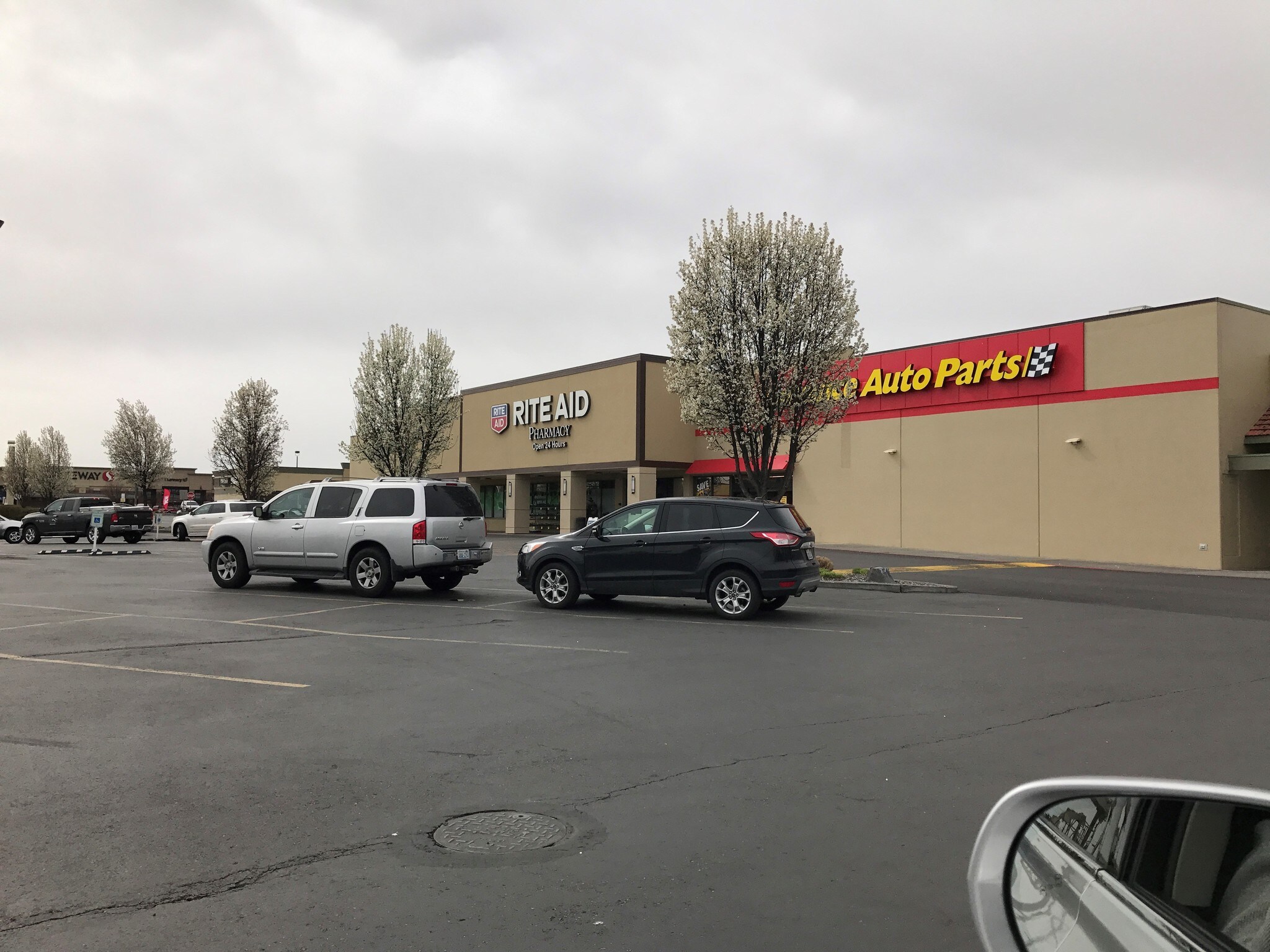 103-151 N Ely St, Kennewick, WA for sale Building Photo- Image 1 of 1