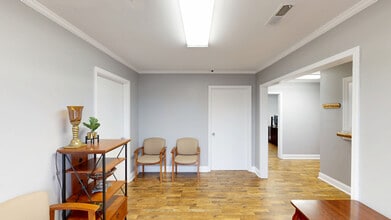 847 W Main St, Lake City, SC for lease Matterport 3D Scan- Image 2 of 13