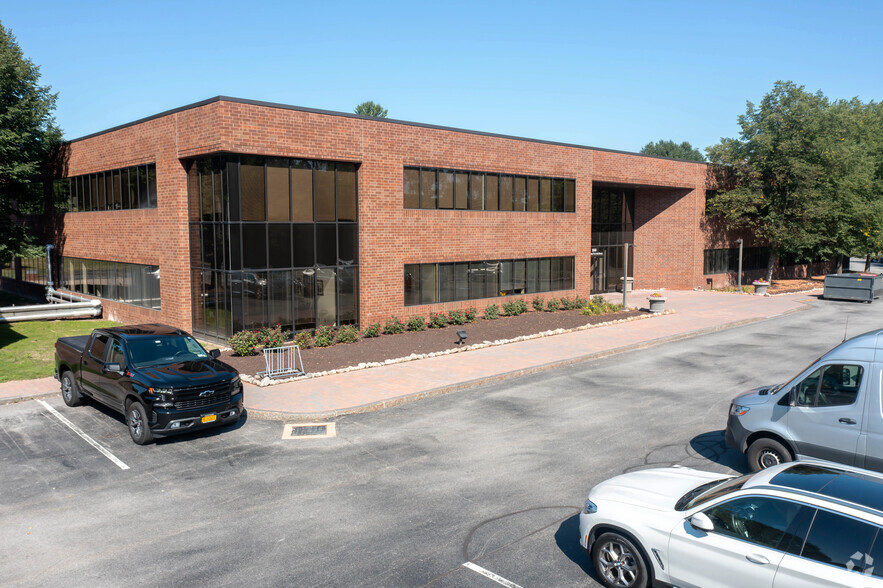 1000 Pittsford Victor Rd, Pittsford, NY for lease - Building Photo - Image 1 of 8