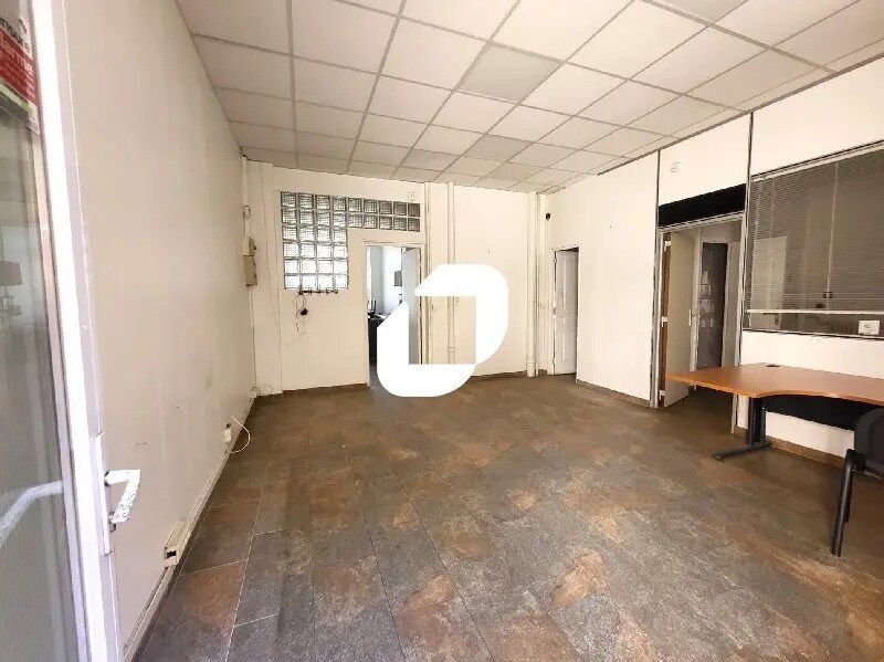 Office in Arcueil for sale Building Photo- Image 1 of 10