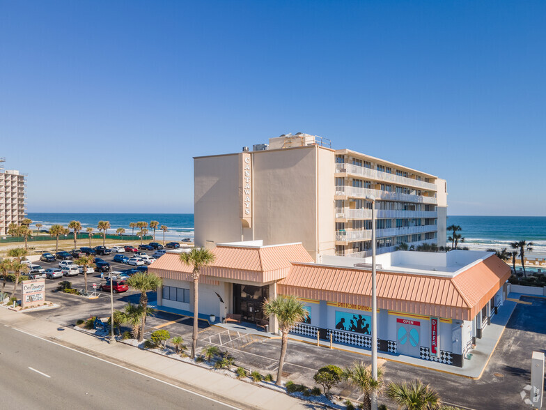 2043 S Atlantic Ave, Daytona Beach, FL for sale - Building Photo - Image 3 of 4