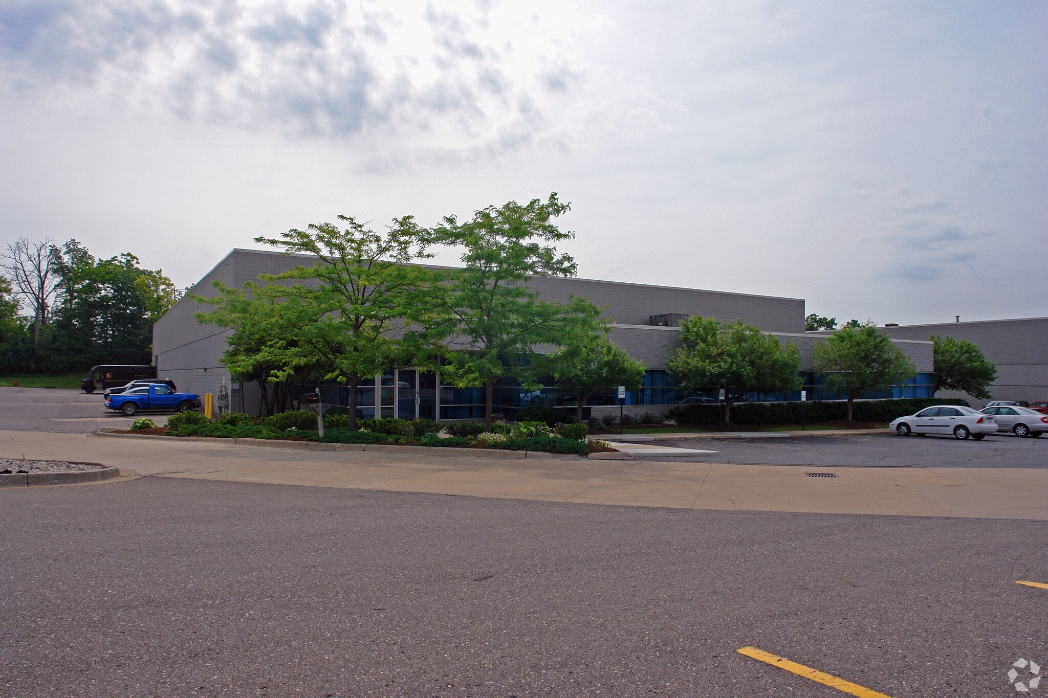 20 Corporate Dr, Auburn Hills, MI 48326 20 Corporate Drive
