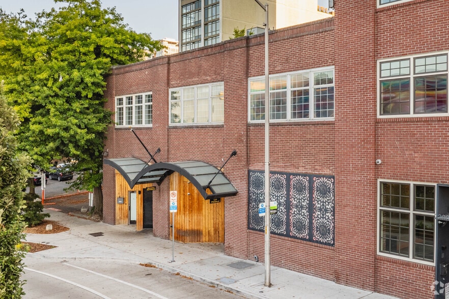 2218-2220 Western Ave, Seattle, WA for lease - Building Photo - Image 2 of 6