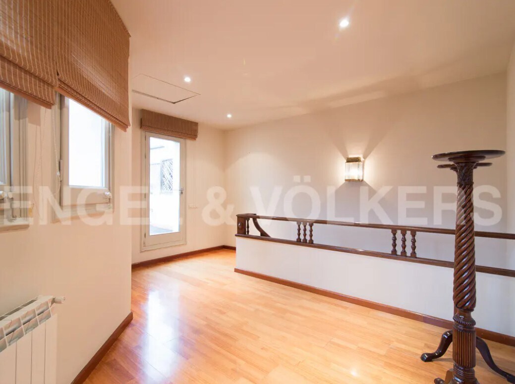Office in Barcelona, Barcelona for sale Interior Photo- Image 1 of 6