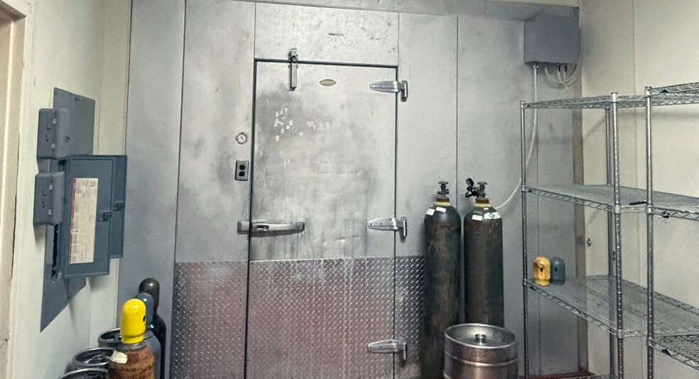 9745 Patriot Hwy, Fredericksburg, VA for lease - Building Photo - Image 2 of 9