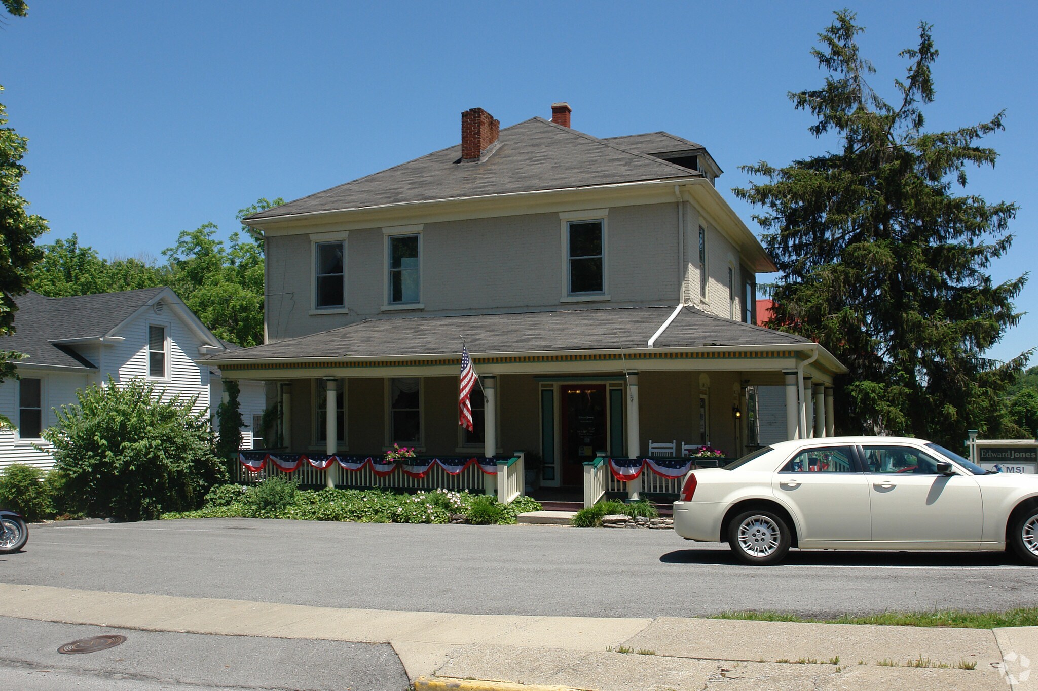 101-103 E Main St, Danville, KY for sale Primary Photo- Image 1 of 1