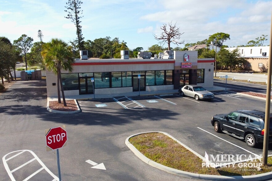 7942 N Tamiami Trl, Sarasota, FL for sale - Building Photo - Image 2 of 22