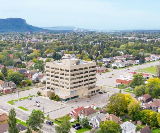 1265 Arthur St E, Thunder Bay, ON for sale - Primary Photo - Image 1 of 1