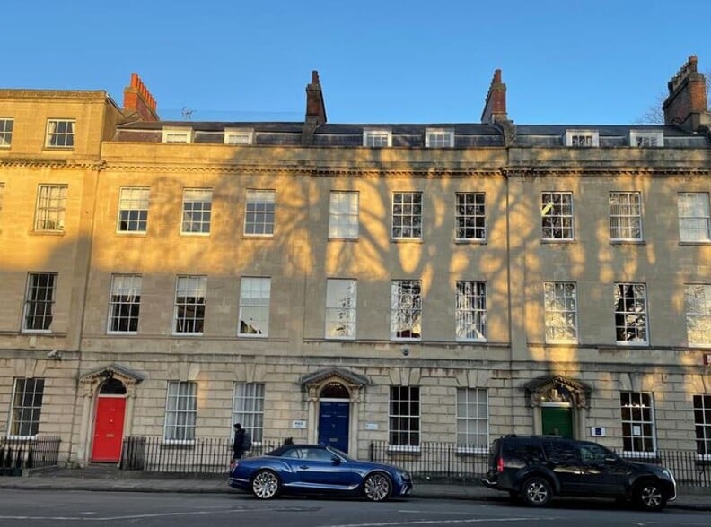 19 Portland Sq, Bristol, BS2 8SJ