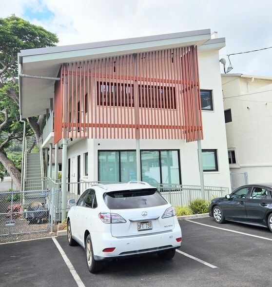 2958 East Manoa Rd, Honolulu, HI for lease - Building Photo - Image 1 of 6