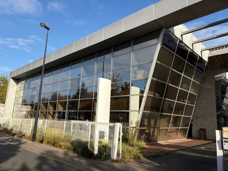 Office in Champigny-sur-Marne for lease - Building Photo - Image 2 of 4