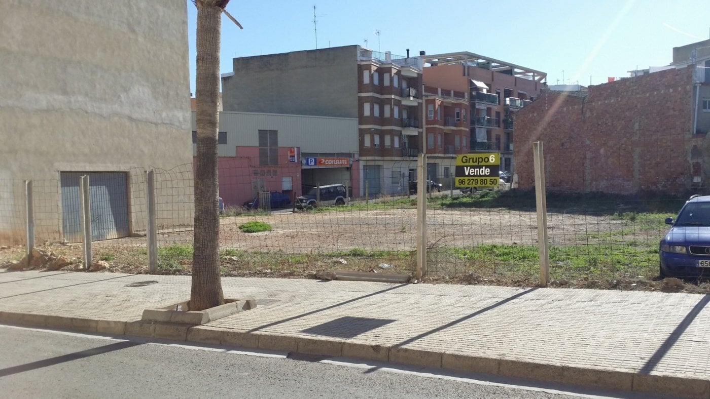 Land in Benaguasil for sale Building Photo- Image 1 of 2