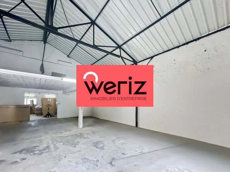 Flex in Châteauneuf-les-Martigues for lease - Building Photo - Image 1 of 3