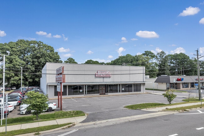 More details for 6542 E Virginia Beach Blvd, Norfolk, VA - Retail for Auction