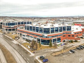 825 Boul Lebourgneuf, Québec, QC - AERIAL  map view