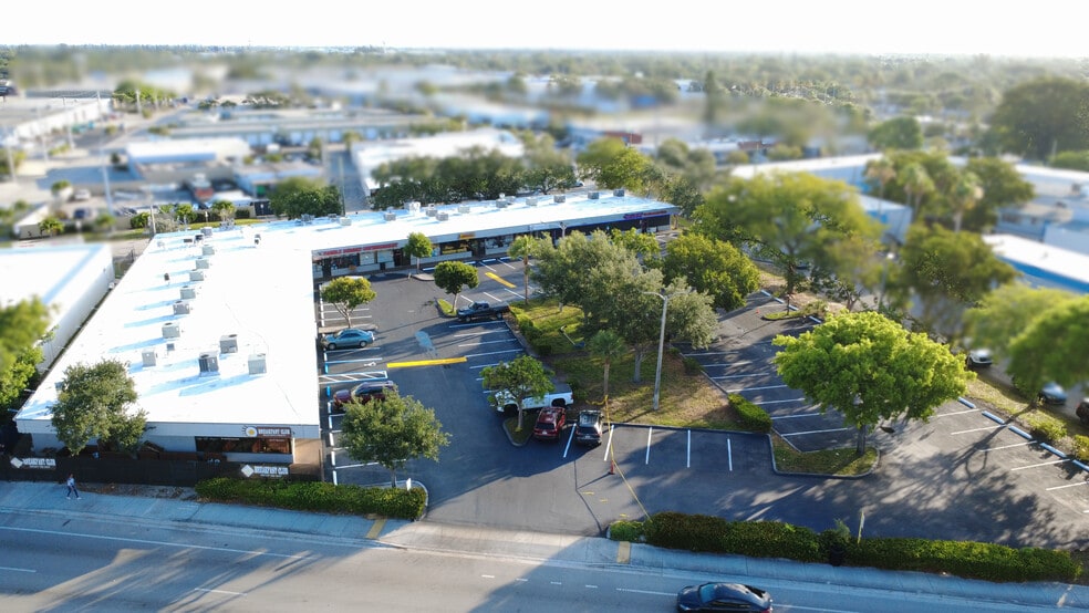 2301 NE 5th Ave, Pompano Beach, FL for sale - Building Photo - Image 1 of 13
