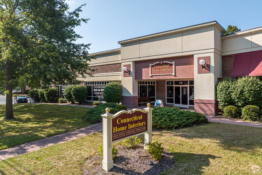 830 Farmington Ave, West Hartford, CT for lease - Primary Photo - Image 1 of 16