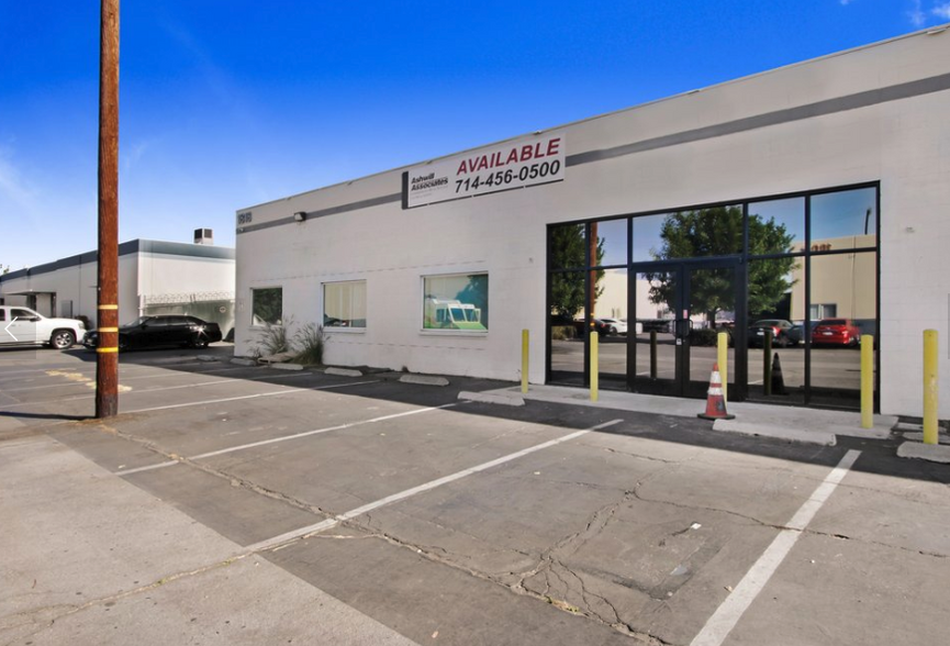 1812-1818 N Orangethorpe Park, Anaheim, CA for lease - Building Photo - Image 1 of 6