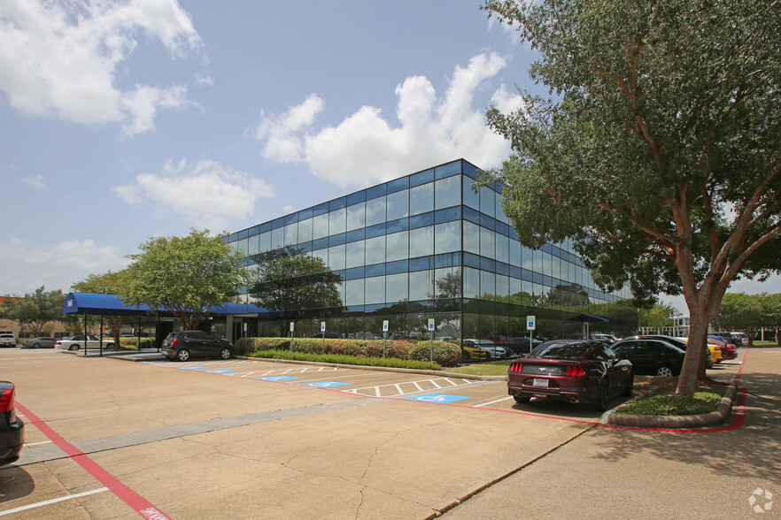 1045 Gemini St, Houston, TX for lease - Building Photo - Image 2 of 3