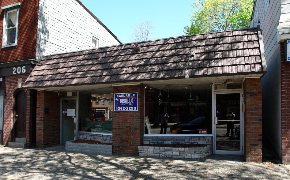 202-204 Boulevard, Hasbrouck Heights, NJ for sale - Primary Photo - Image 1 of 1