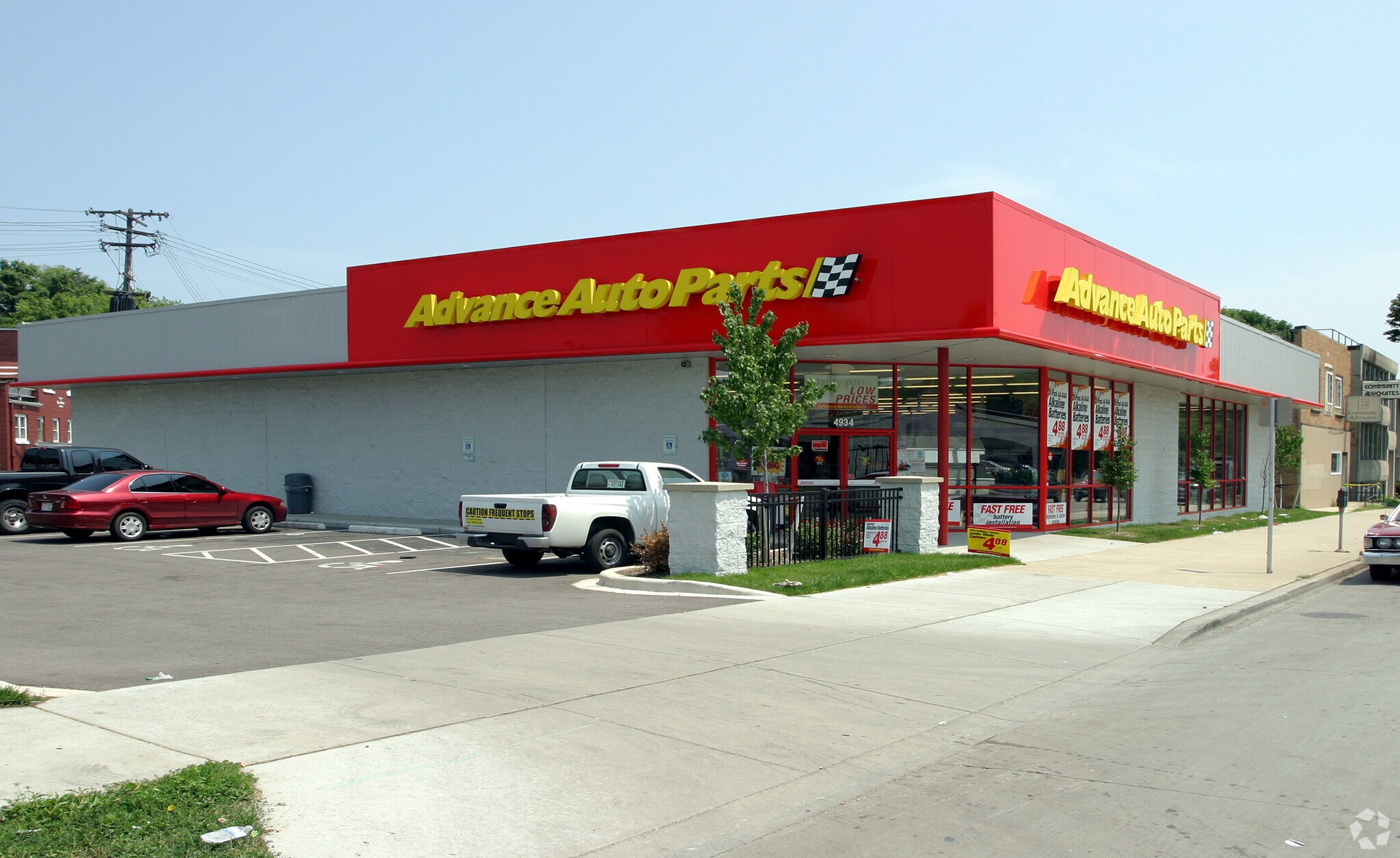 4934 W Fond Du Lac Ave, Milwaukee, WI for lease Primary Photo- Image 1 of 11