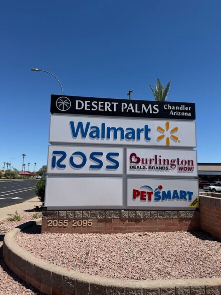 2055 N Alma School Rd, Chandler, AZ for lease - Building Photo - Image 2 of 44