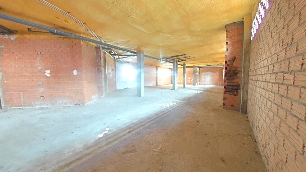 Retail in Utebo for sale - Building Photo - Image 3 of 18