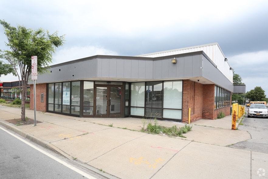 424 W Ridge Rd, Rochester, NY 14615