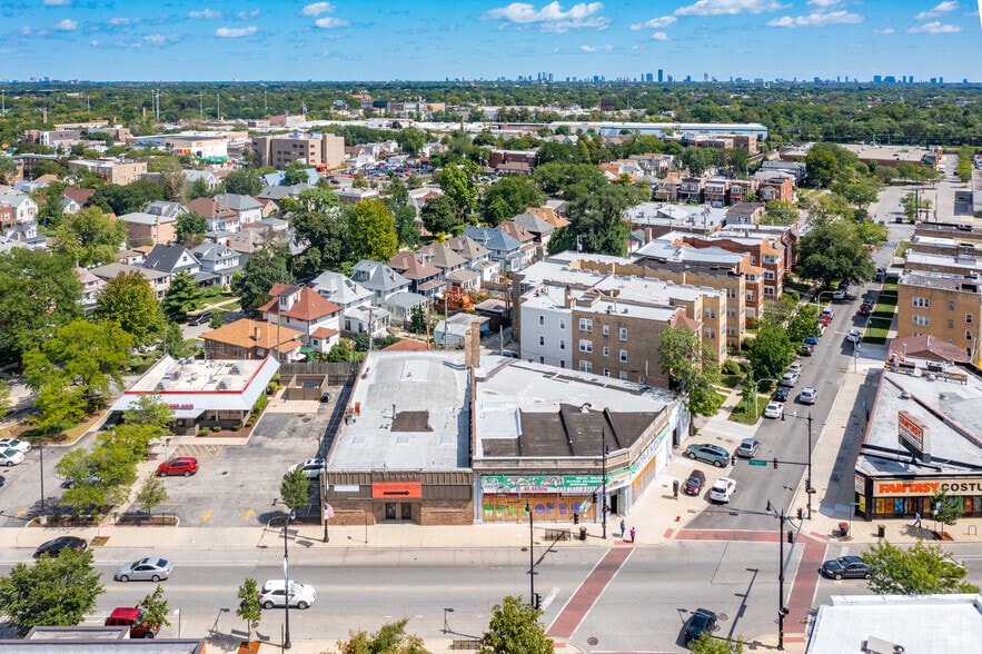 4101 N Milwaukee Ave, Chicago, IL for sale - Aerial - Image 2 of 2