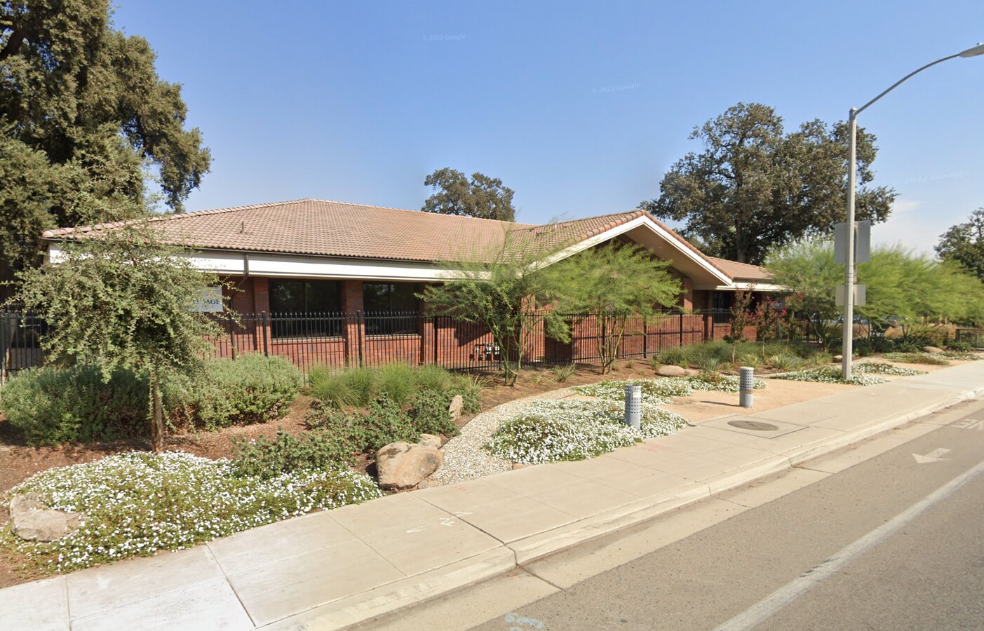 3746 W Mineral King Ave, Visalia, CA 93291