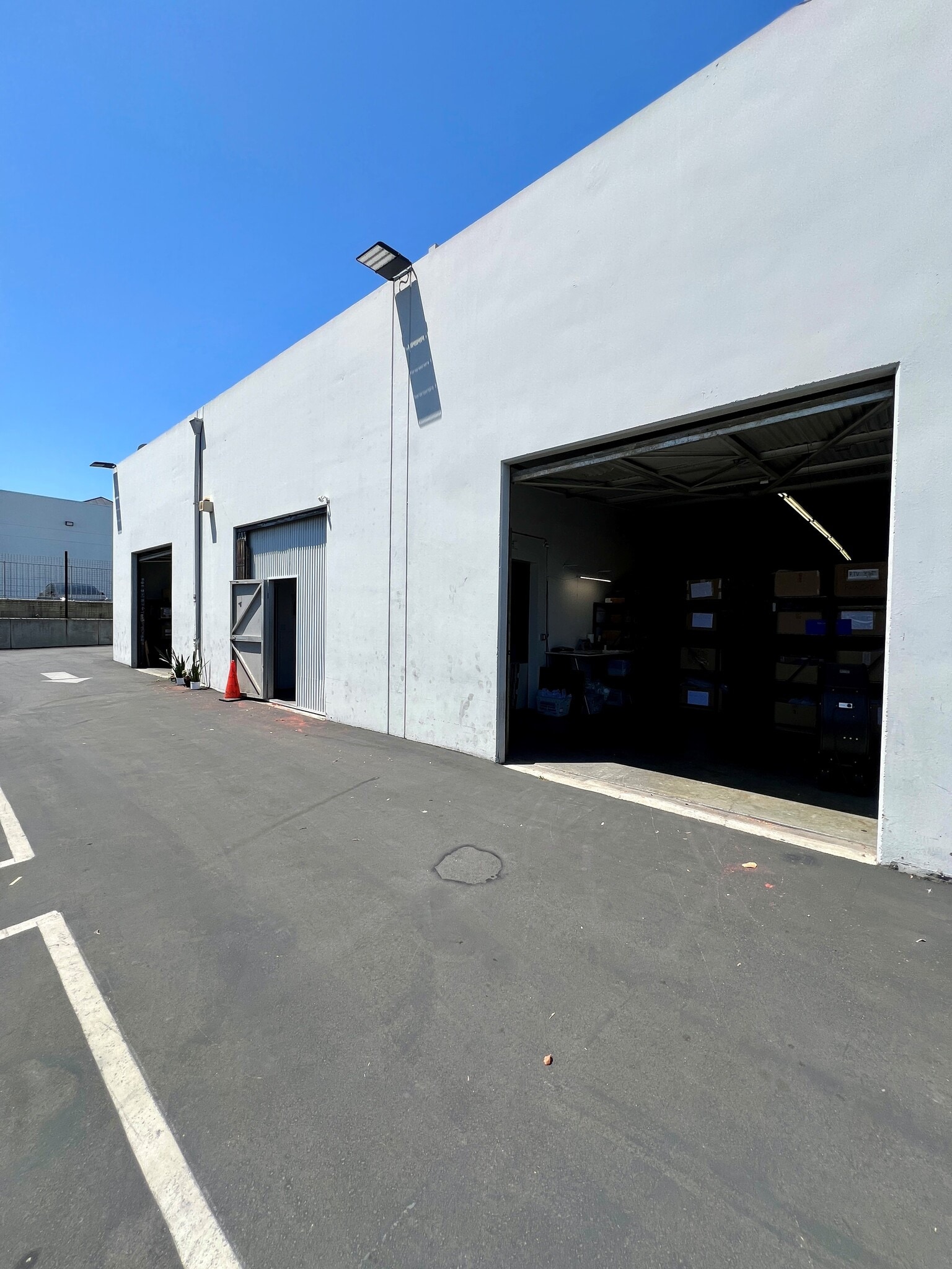 2674-2698 Dawson Ave, Signal Hill, CA for lease Building Photo- Image 1 of 4