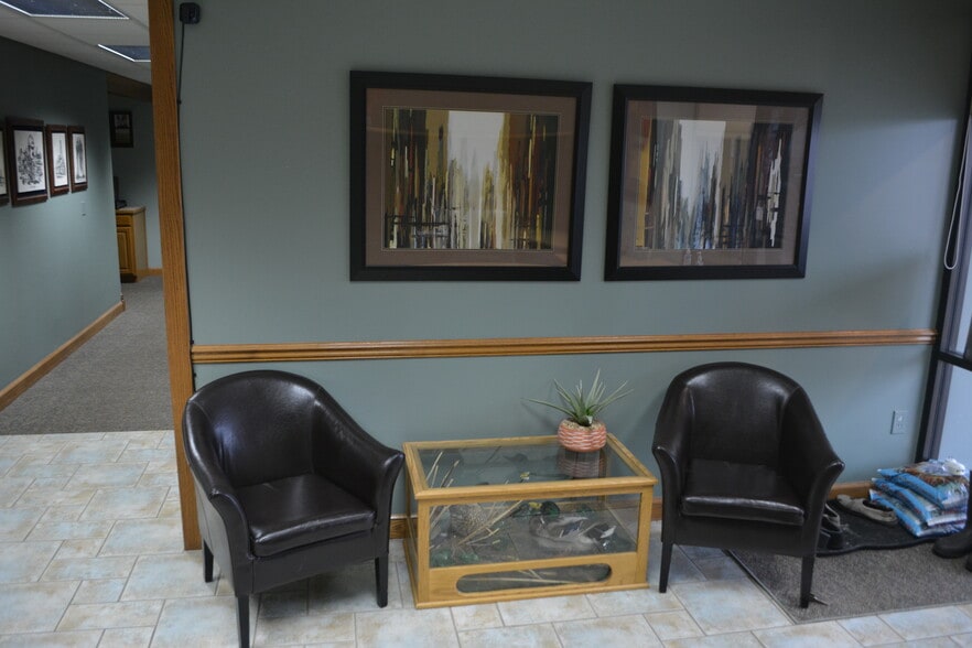 1313 Mission, Mount Pleasant, MI for lease - Building Photo - Image 3 of 16