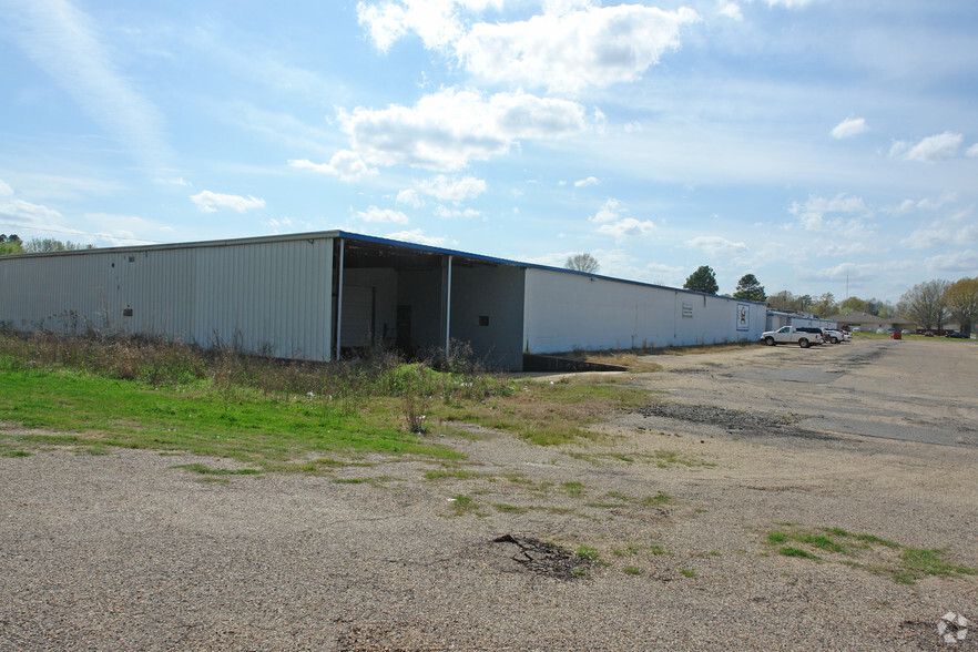 701 W Central Ave, Warren, AR for lease - Primary Photo - Image 1 of 2