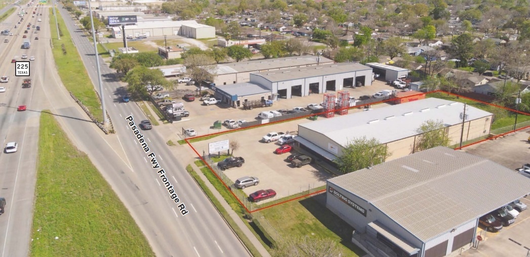 3110 Pasadena Fwy, Pasadena, TX for lease Building Photo- Image 1 of 7