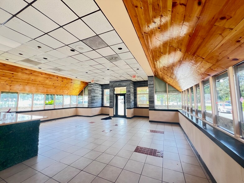 4325 Nc-55 Hwy, Durham, NC for lease - Building Photo - Image 2 of 5