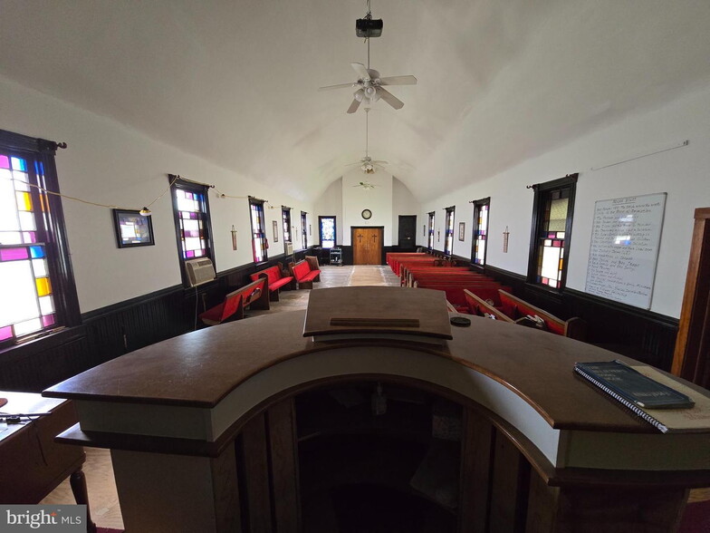 2111 Hollins Ferry Rd & Maisel Street portfolio of 4 properties for sale on LoopNet.com - Building Photo - Image 3 of 19