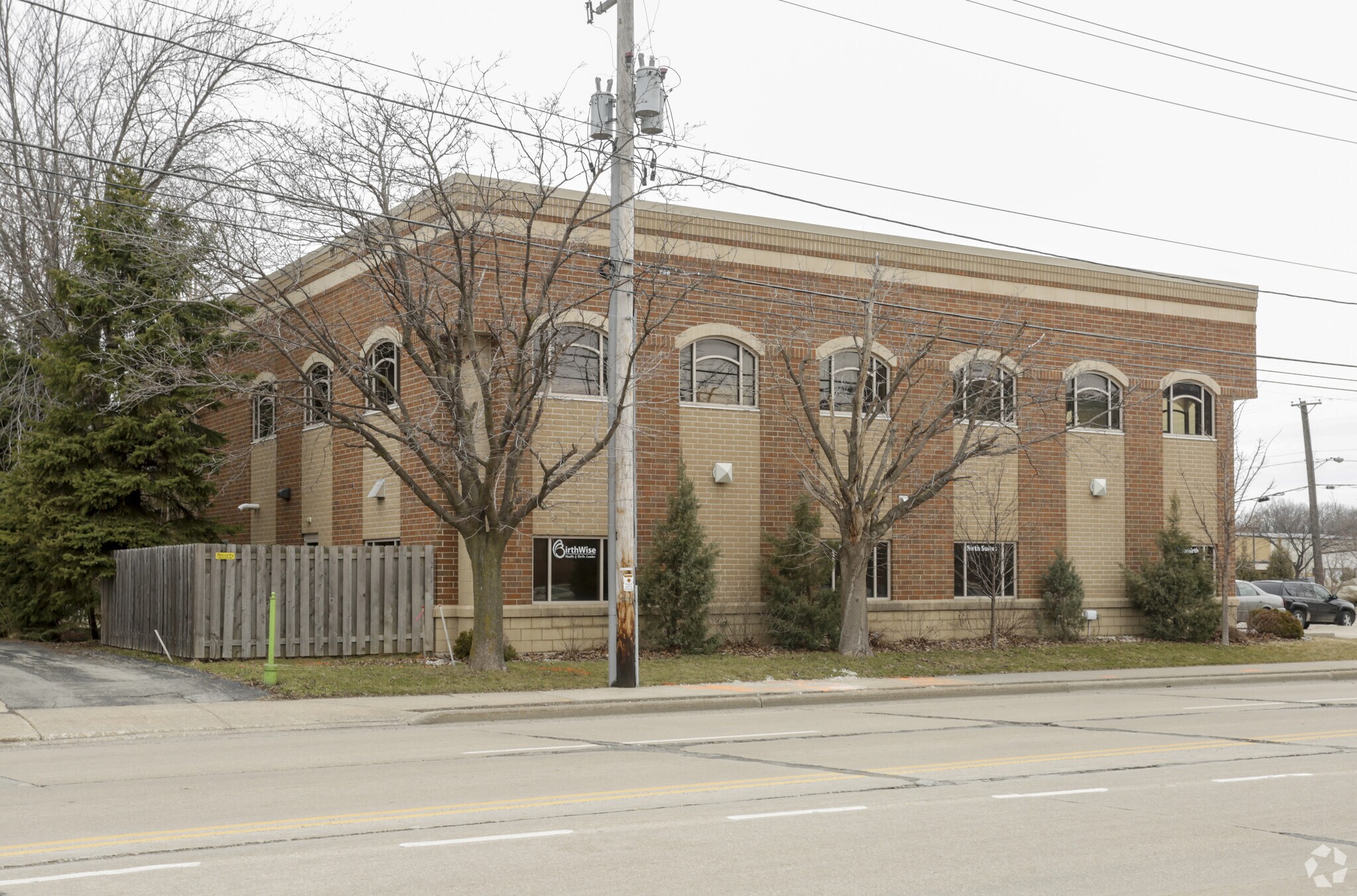 1703 S Oneida St, Appleton, WI 54915 Office for Sale
