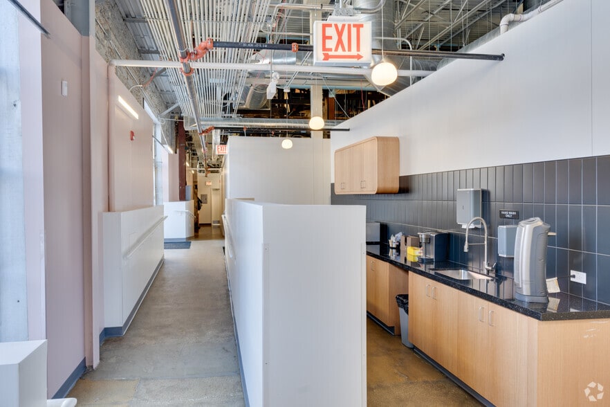 850 W Superior St, Chicago, IL for lease - Interior Photo - Image 3 of 15