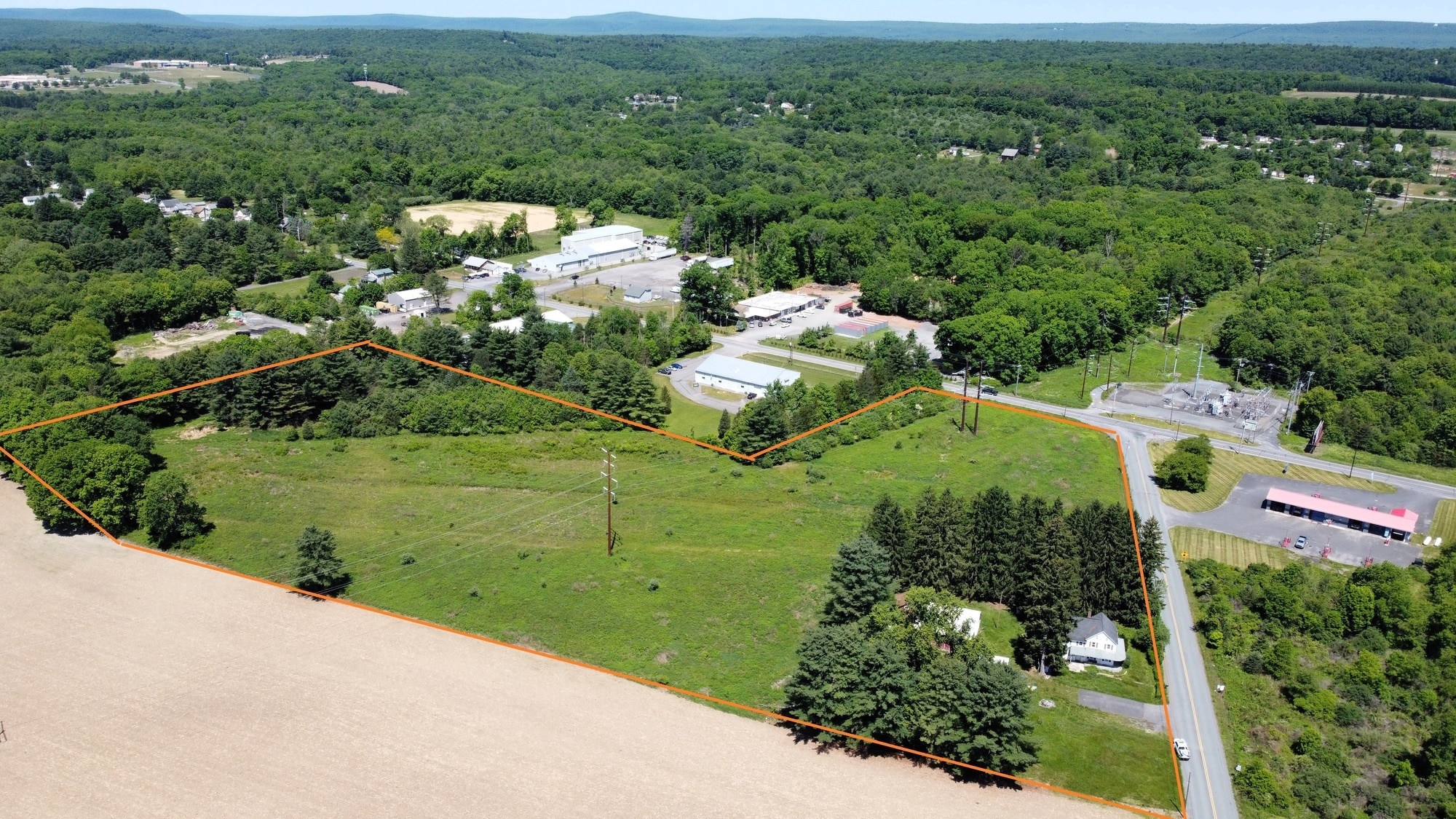 122 Mill Pond Rd, Gilbert, PA for sale Building Photo- Image 1 of 16