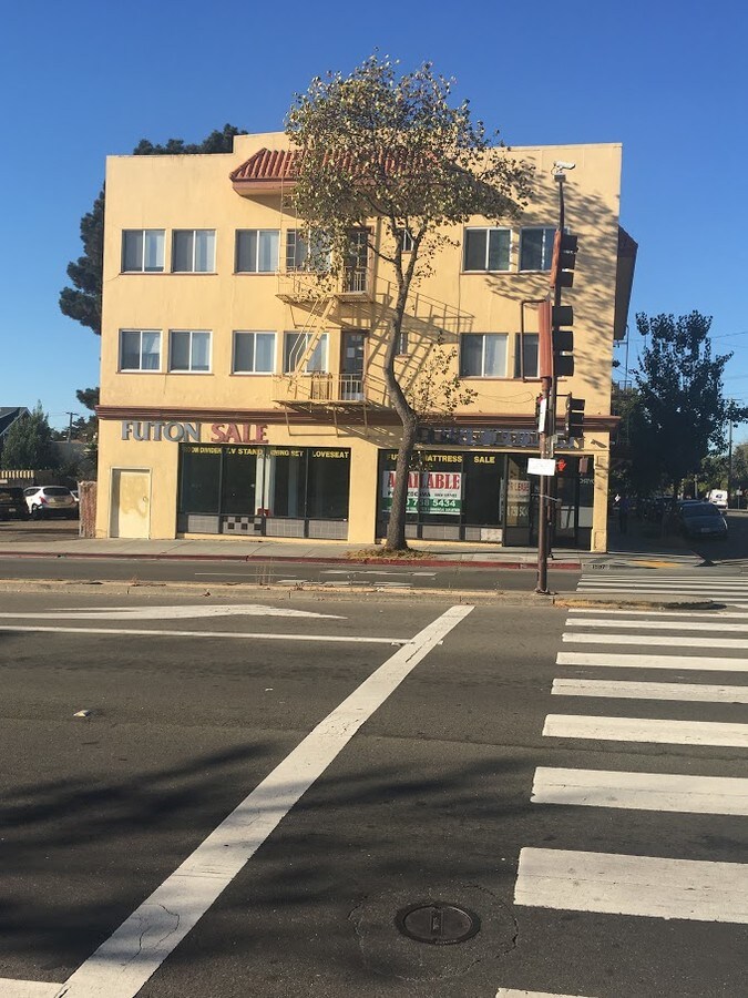 1597 University Ave, Berkeley, CA 94703