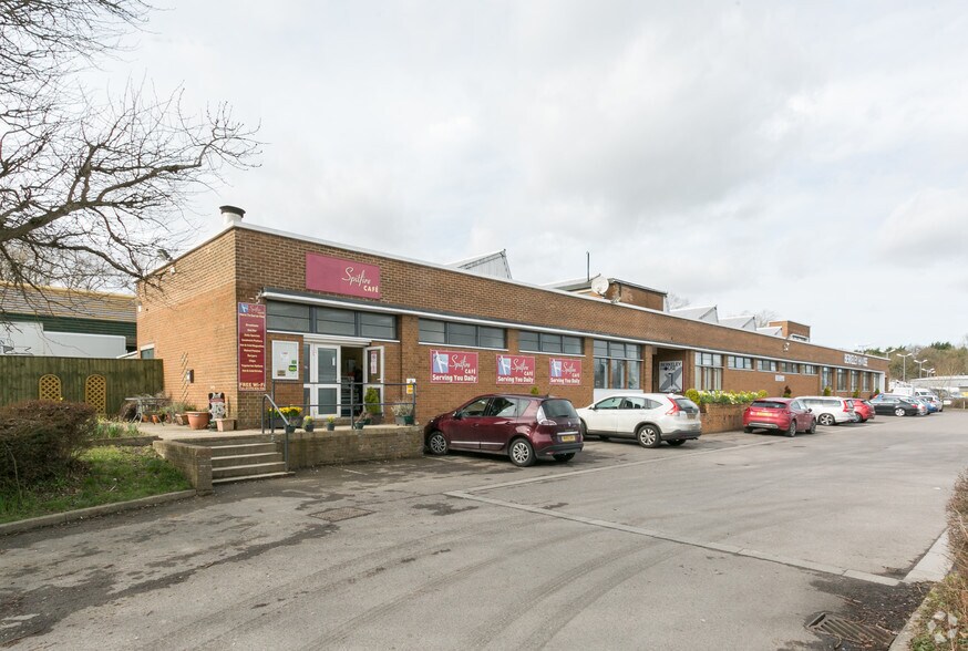 Hunts Rise, Swindon for lease - Building Photo - Image 2 of 11