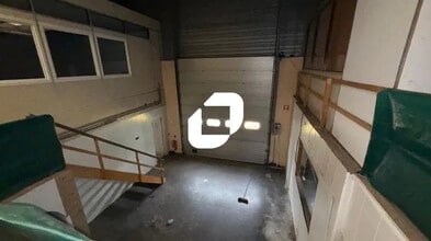 Flex in Châtillon for sale Interior Photo- Image 2 of 7