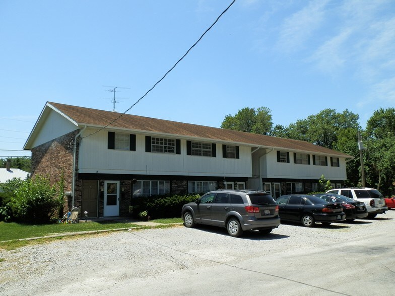1407 N Main St, Benton, IL for sale - Primary Photo - Image 1 of 1