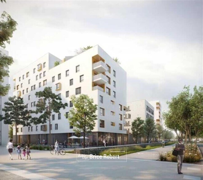 Office in Vénissieux for lease - Building Photo - Image 2 of 6